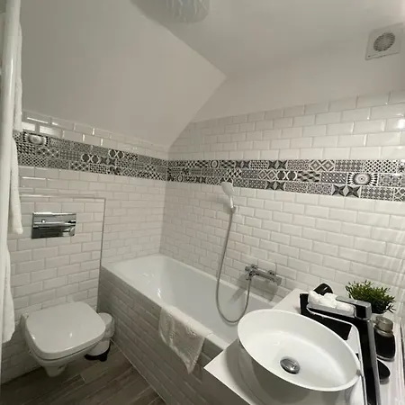 City Nest Eger Exterior photo